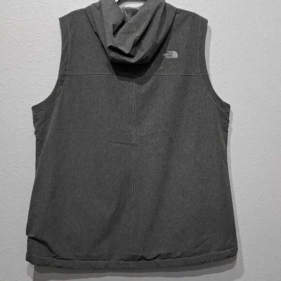 The North Face Women’s Shelbe Raschel Wind/Water Resistant Vest - Picture 4 of 6